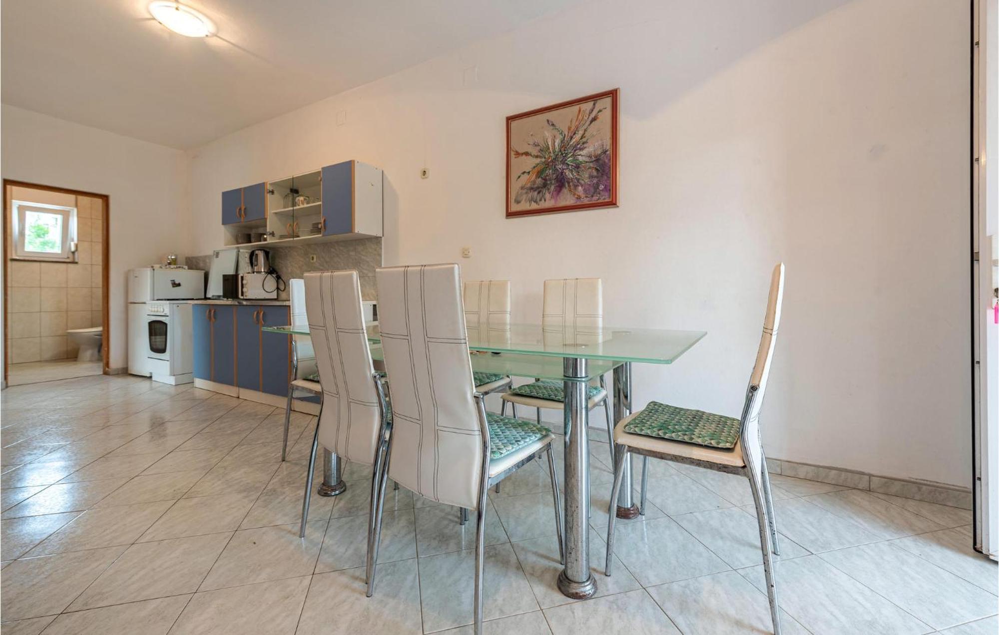 Two-Bedroom Apartment in Vir Buitenkant foto