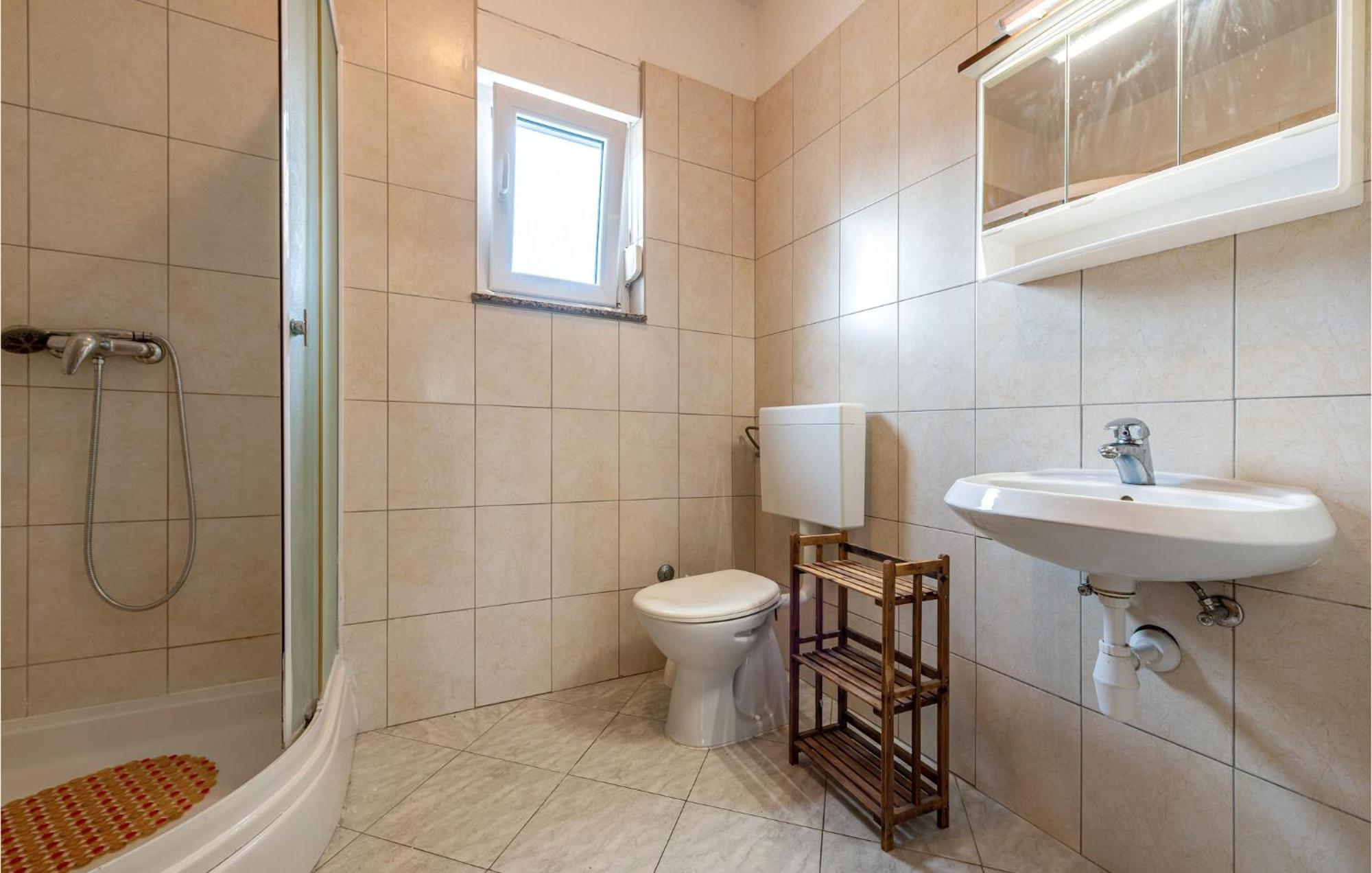 Two-Bedroom Apartment in Vir Buitenkant foto